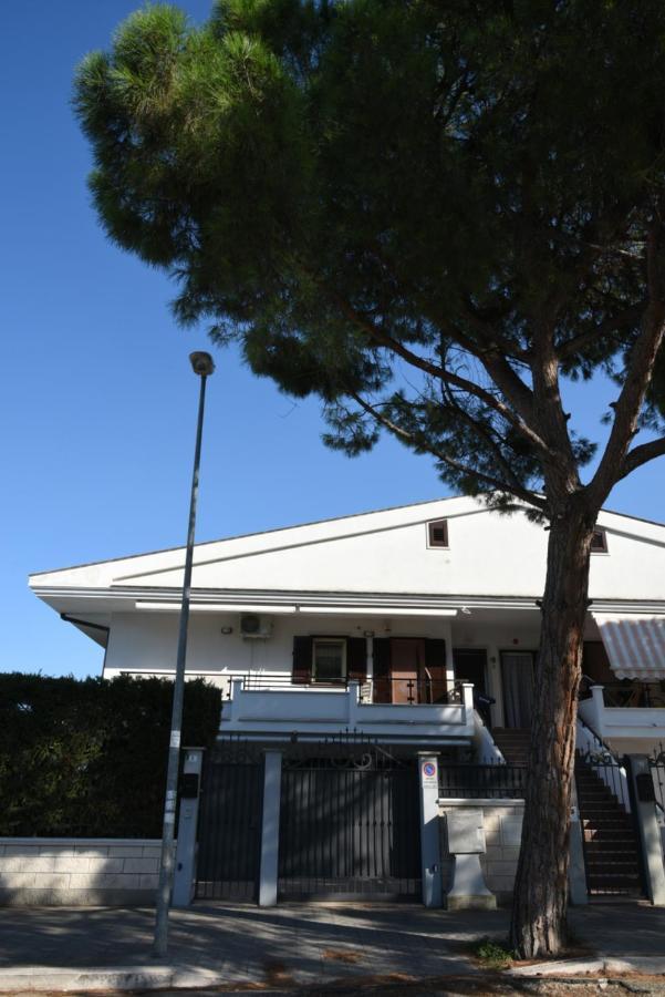 Villa Mamitas - Terrazza Panoramica - Box Privato - Servizio Spiaggia Siponto Extérieur photo